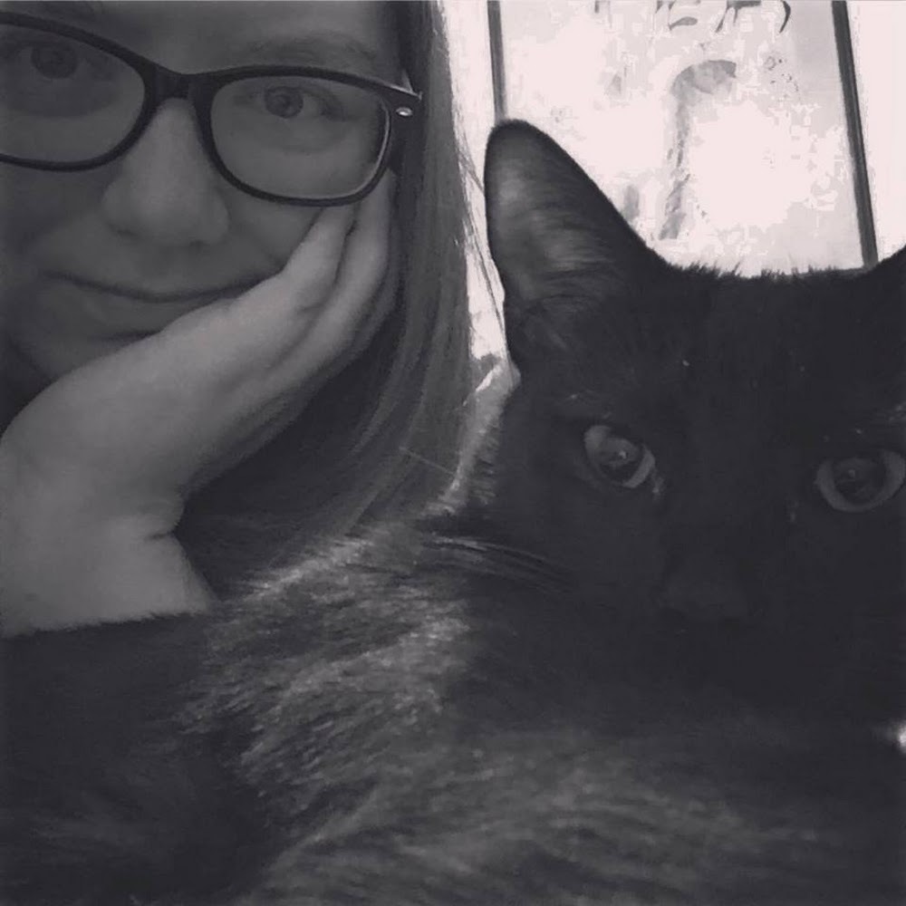 Meet your Posher, Courtney